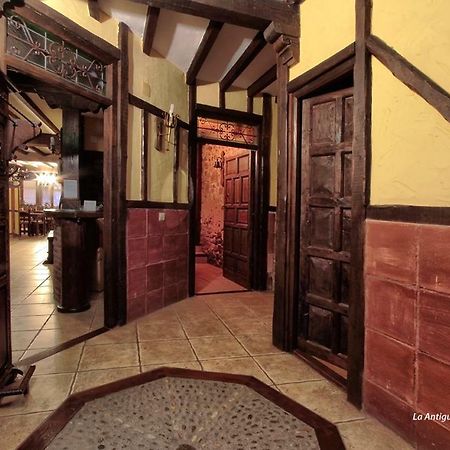 Гостевой дом La Antigua Botica Пасарон Экстерьер фото